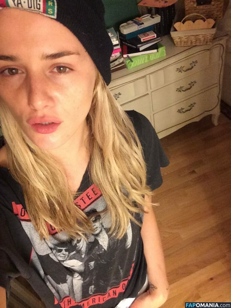 Addison Timlin Nago Przeciekłe zdjęcie #54