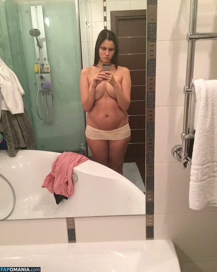 Alana Mamaeva Nago Przeciekłe zdjęcie #4