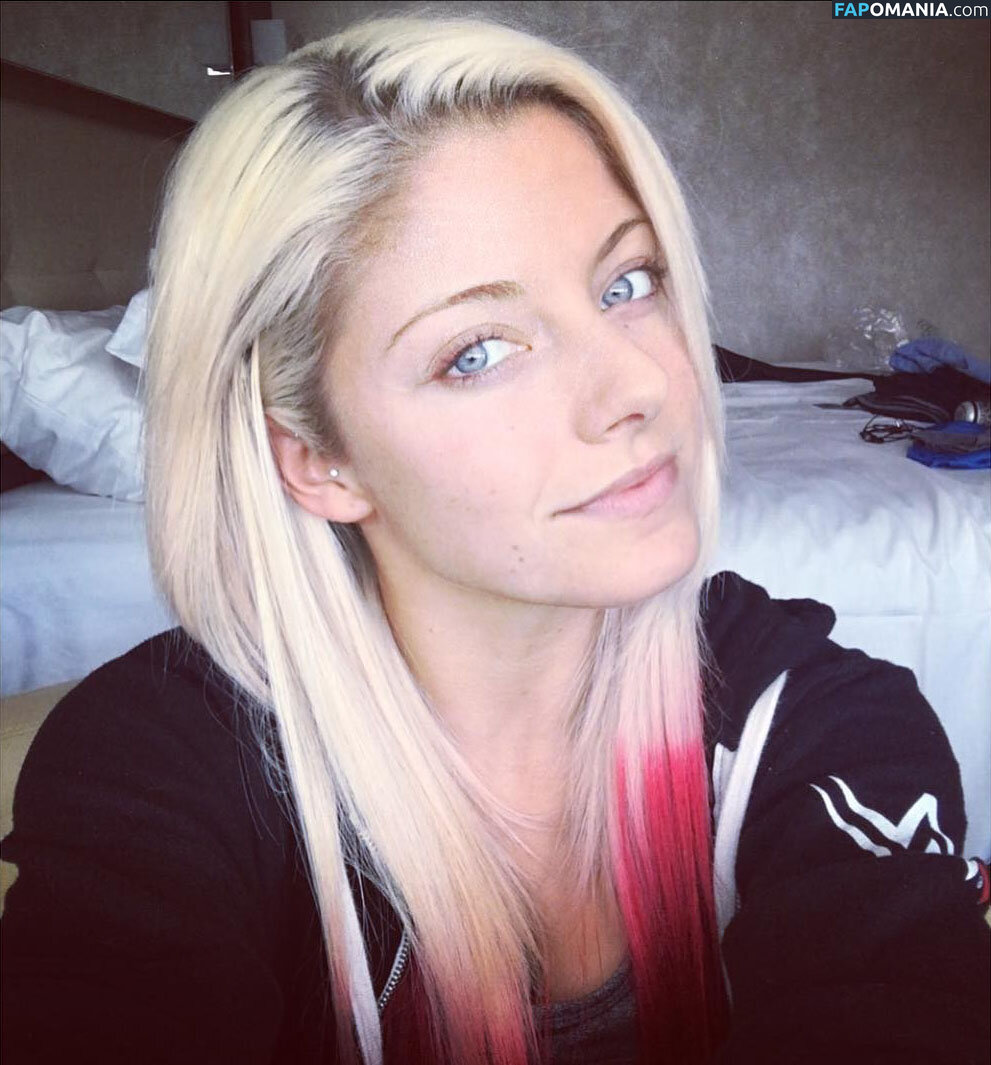 Alexa Bliss Nago Przeciekłe zdjęcie #1