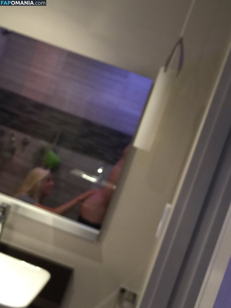 Alexandra Cooper Nago Przeciekłe zdjęcie #16