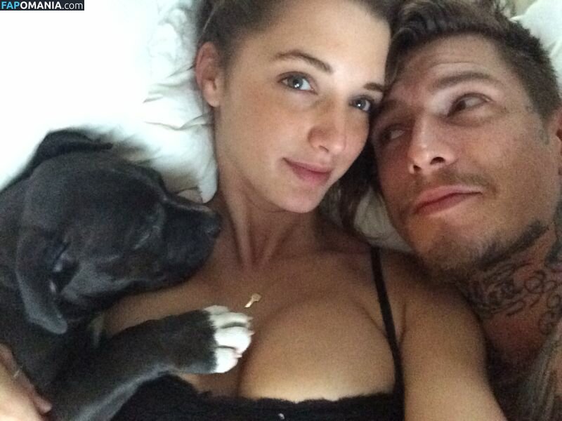 Alyssa Arce Nago Przeciekłe zdjęcie #3