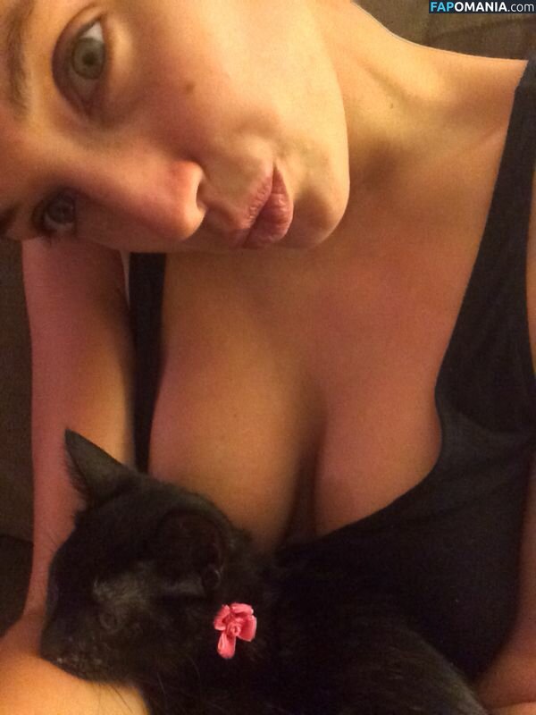 Alyssa Arce Nago Przeciekłe zdjęcie #32