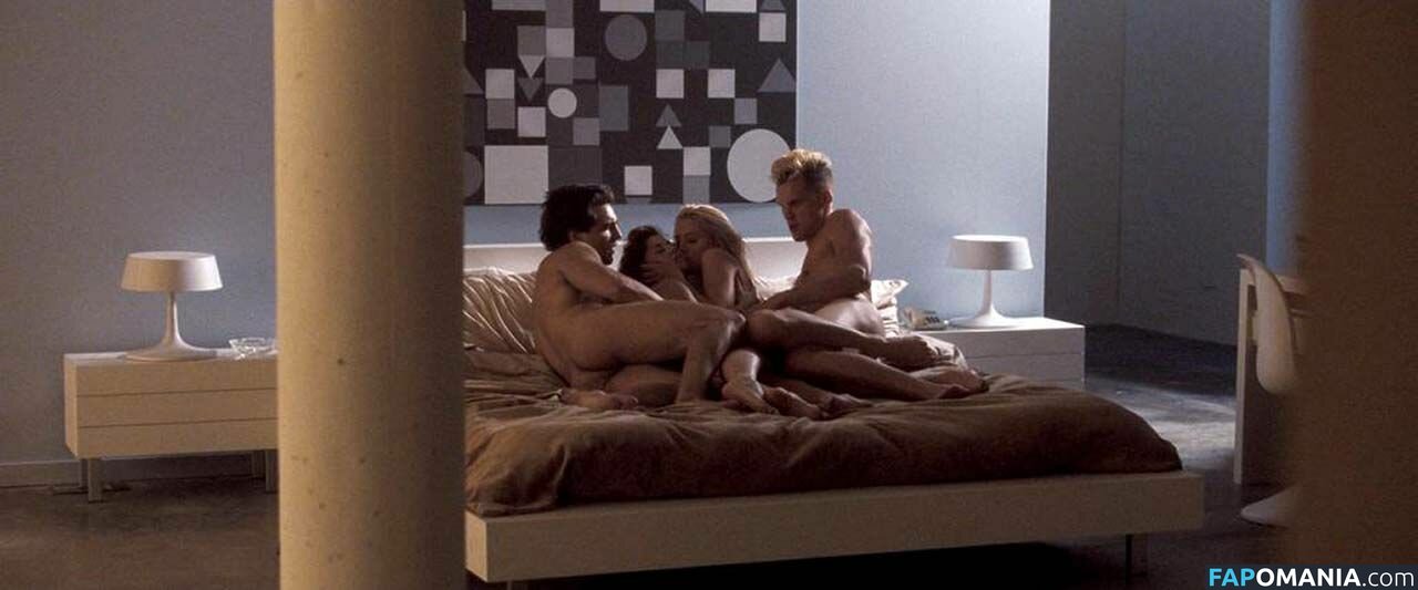 Amber Heard Nago Przeciekłe zdjęcie #37