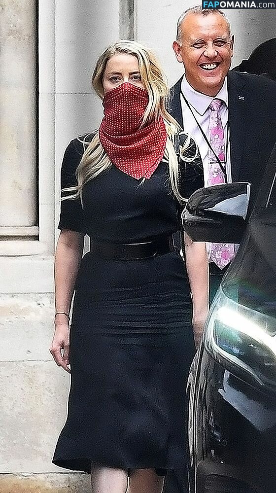 Amber Heard Nago Przeciekłe zdjęcie #61