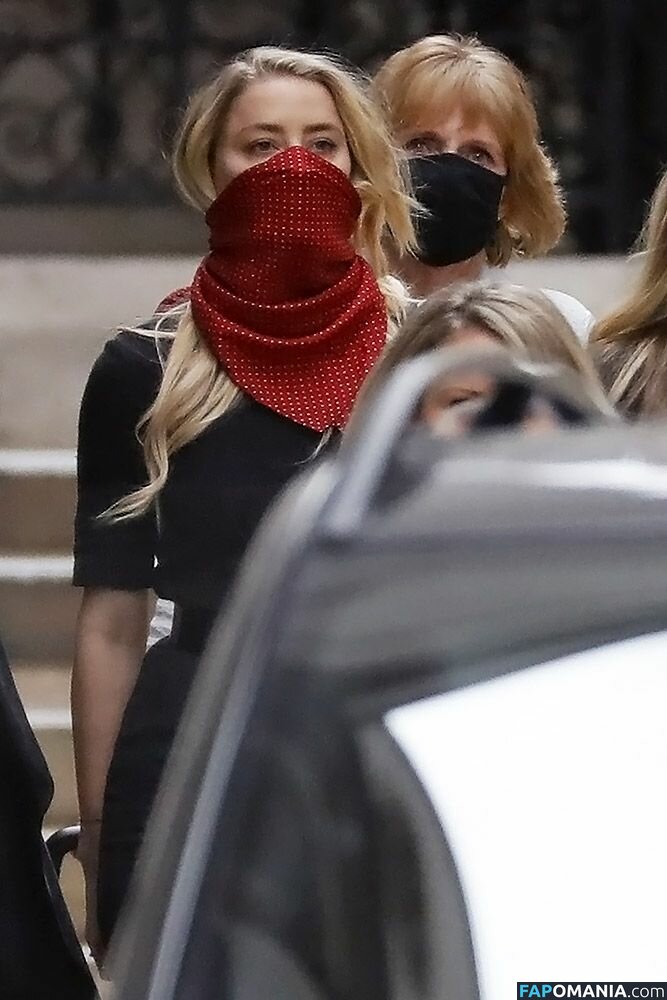 Amber Heard Nago Przeciekłe zdjęcie #64