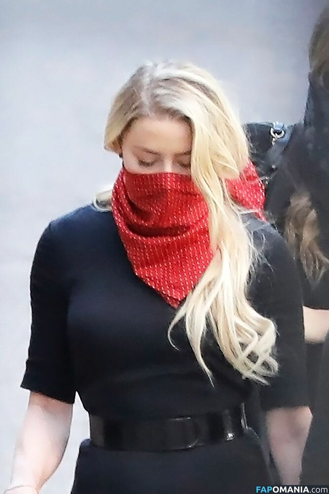 Amber Heard Nago Przeciekłe zdjęcie #66