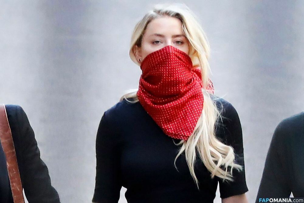 Amber Heard Nago Przeciekłe zdjęcie #74