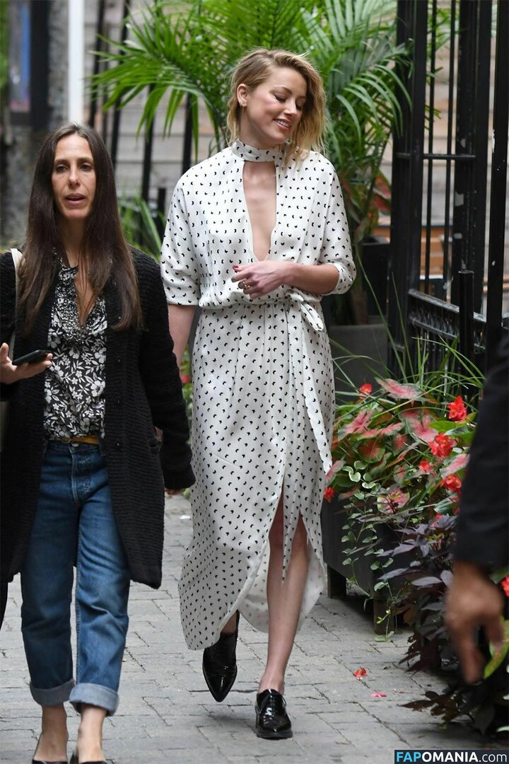 Amber Heard Nago Przeciekłe zdjęcie #216