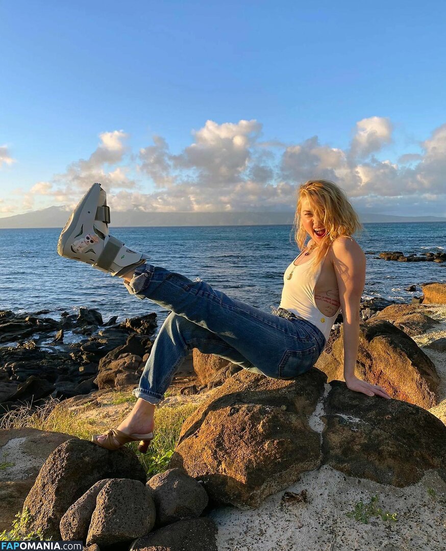 Amber Heard Nago Przeciekłe zdjęcie #225