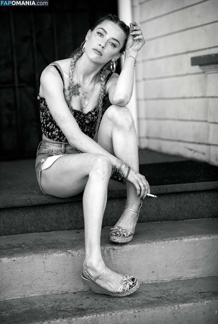 Amber Heard Nago Przeciekłe zdjęcie #235