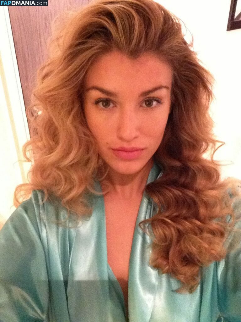 Amy Willerton Nago Przeciekłe zdjęcie #49