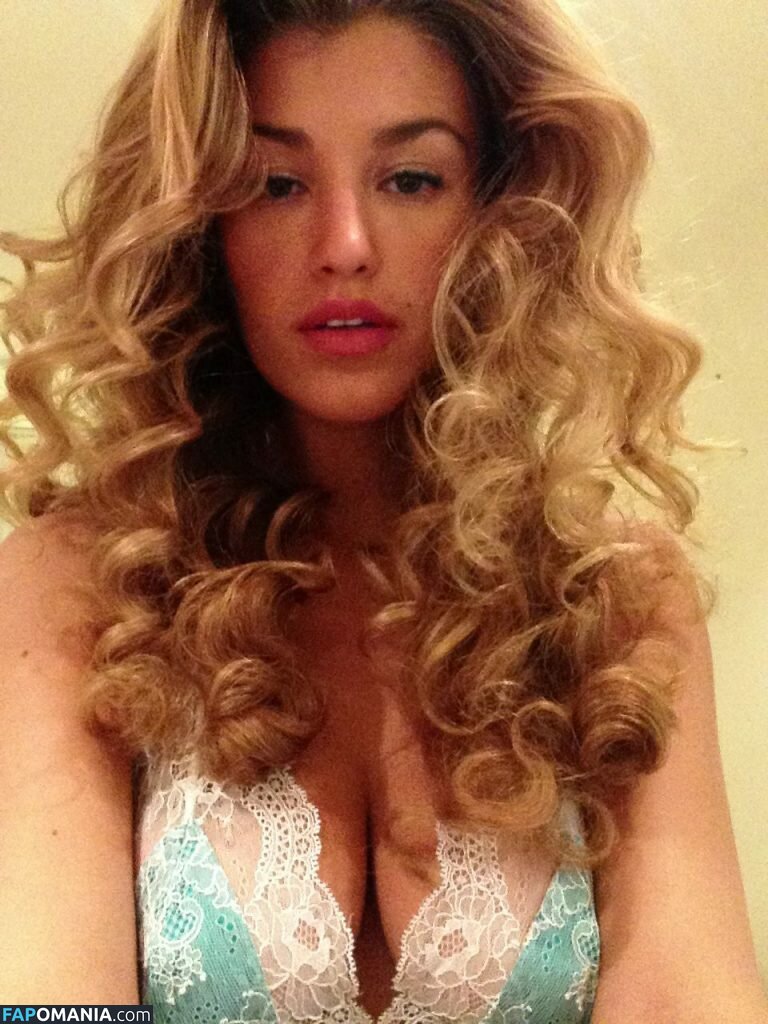 Amy Willerton Nago Przeciekłe zdjęcie #54
