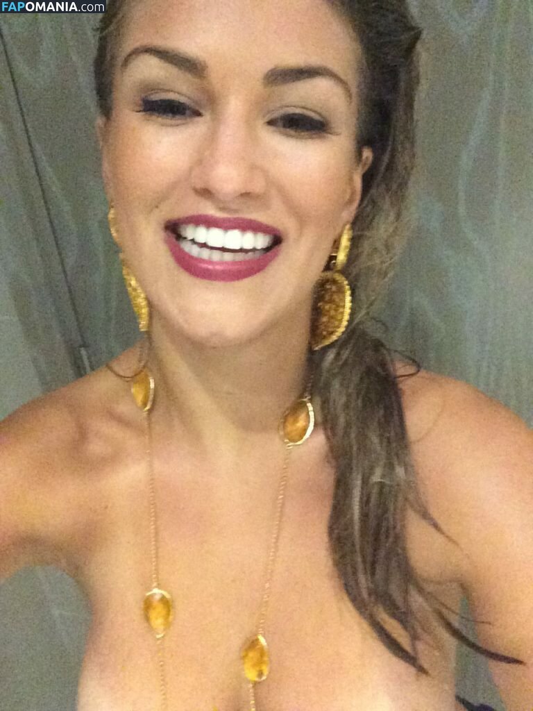 Amy Willerton Nago Przeciekłe zdjęcie #93