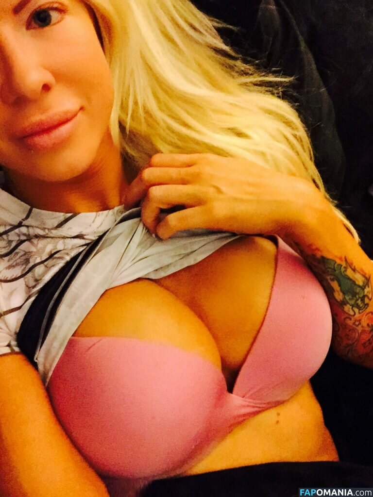Angelina Love Nago Przeciekłe zdjęcie #4