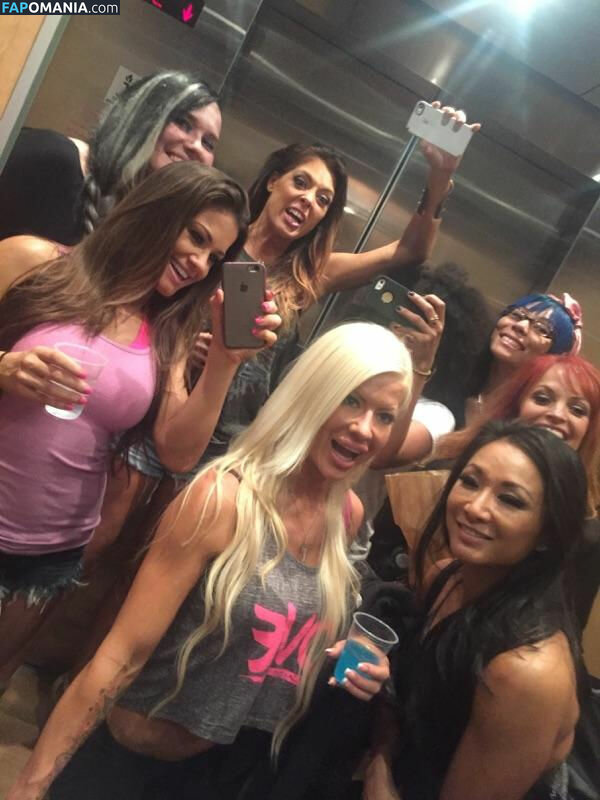 Angelina Love Nago Przeciekłe zdjęcie #71