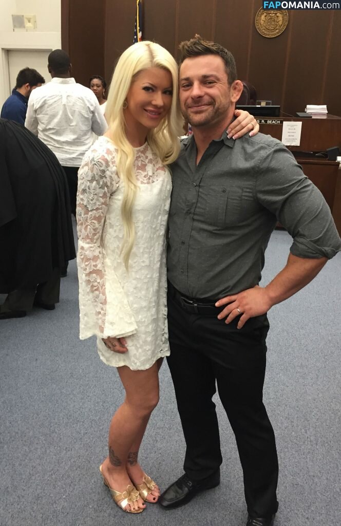 Angelina Love Nago Przeciekłe zdjęcie #79