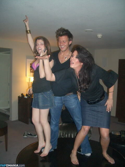 Anna Kendrick Nago Przeciekłe zdjęcie #25