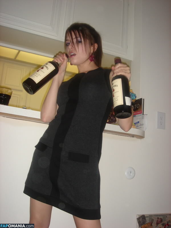 Anna Kendrick Nago Przeciekłe zdjęcie #28