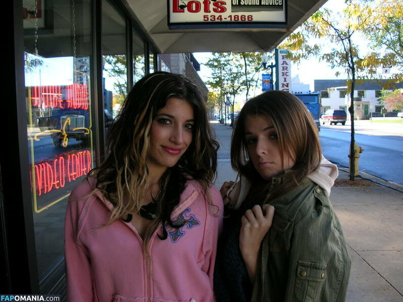 Anna Kendrick Nago Przeciekłe zdjęcie #47