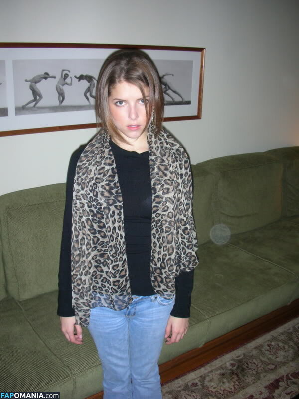 Anna Kendrick Nago Przeciekłe zdjęcie #71