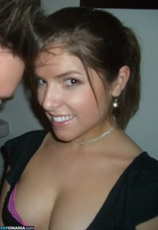 Anna Kendrick Nago Przeciekłe zdjęcie #83