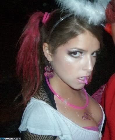 Anna Kendrick Nago Przeciekłe zdjęcie #84