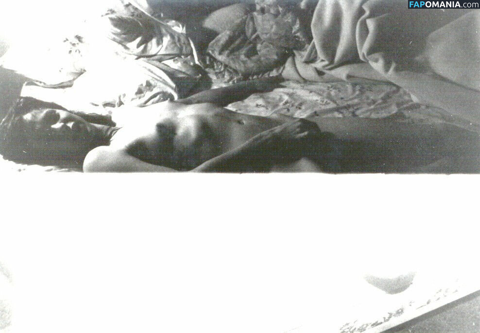 Ariadne Shaffer Nago Przeciekłe zdjęcie #10