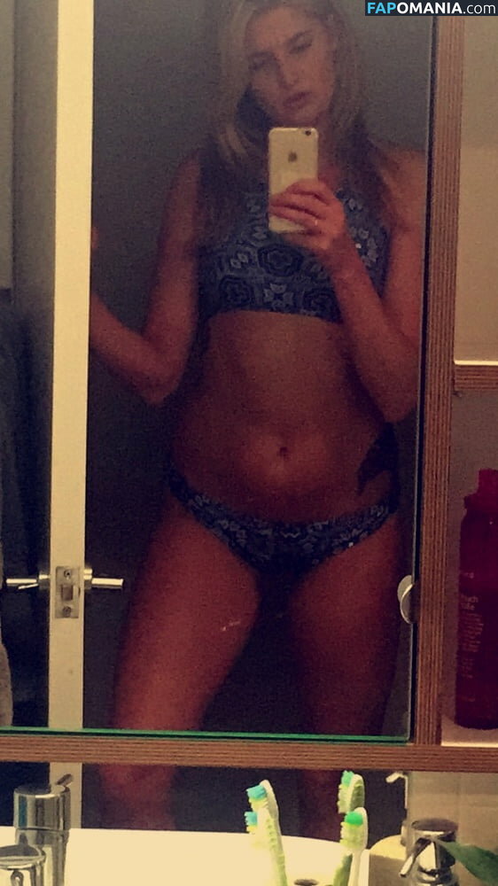 Ashley Bradley Nago Przeciekłe zdjęcie #25