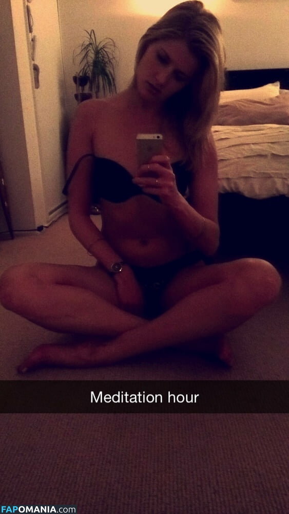 Ashley Bradley Nago Przeciekłe zdjęcie #34