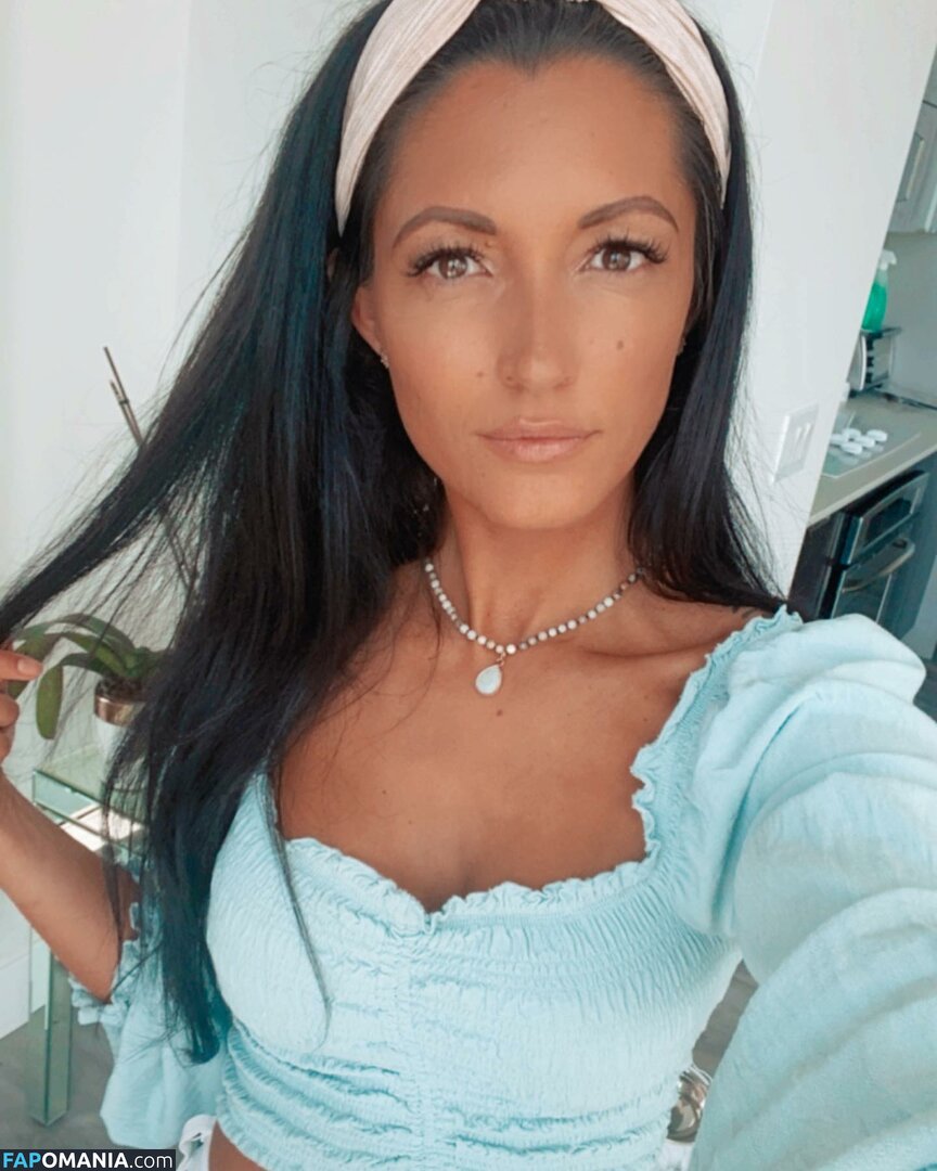 Ashley Hannawacker Nago Przeciekłe zdjęcie #3