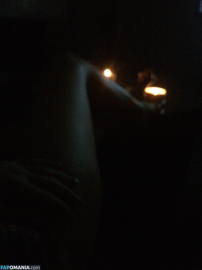 Ashley Mulheron Nago Przeciekłe zdjęcie #149