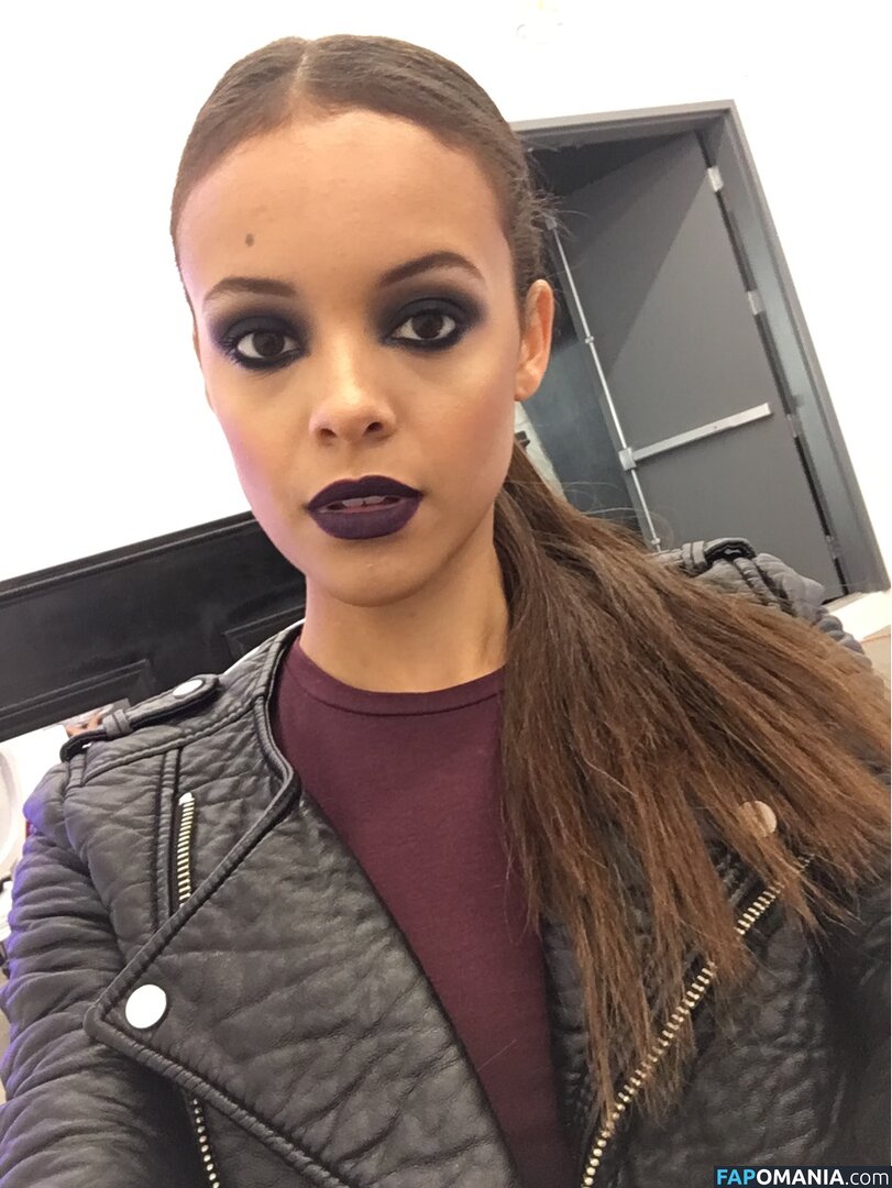 Aubrey Cleland Nago Przeciekłe zdjęcie #31