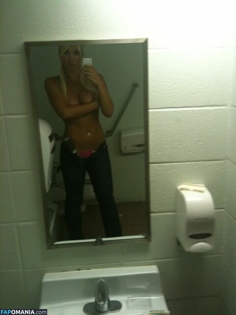 Brooke Hogan Nago Przeciekłe zdjęcie #3