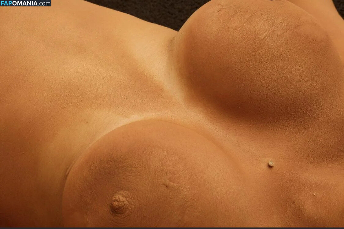 Cardi B Nago Przeciekłe zdjęcie #6