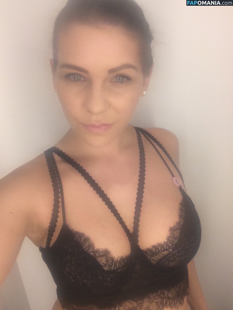 Carina Schwarz Nago Przeciekłe zdjęcie #23