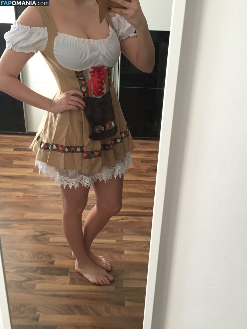 Carina Schwarz Nago Przeciekłe zdjęcie #165