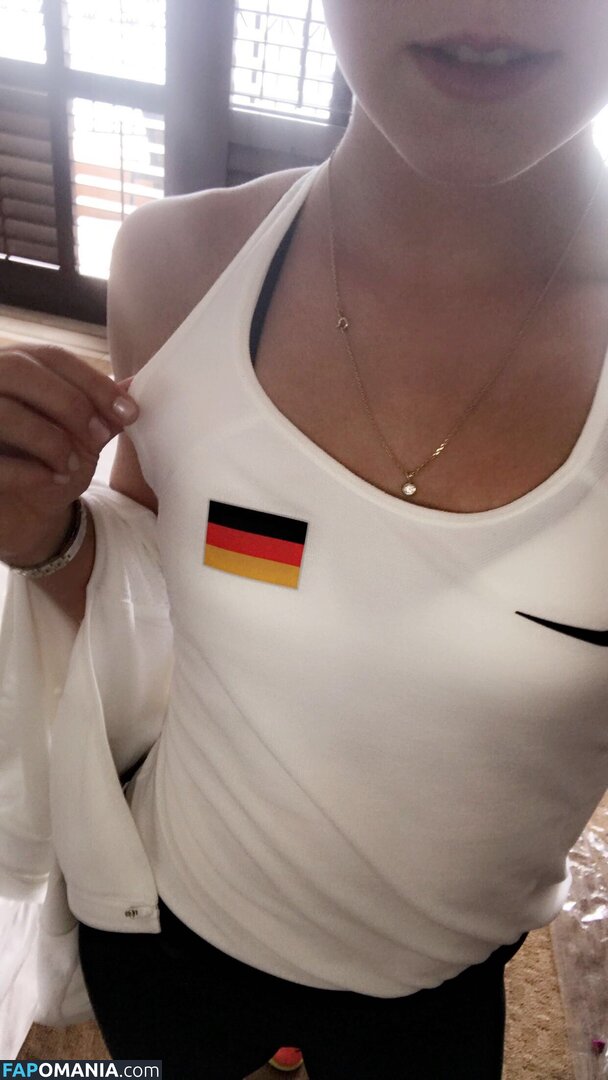 Carina Witthoeft Nago Przeciekłe zdjęcie #22