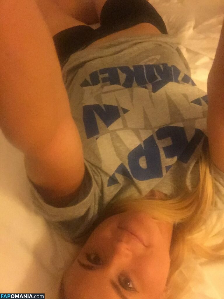 Carly Booth Nago Przeciekłe zdjęcie #41