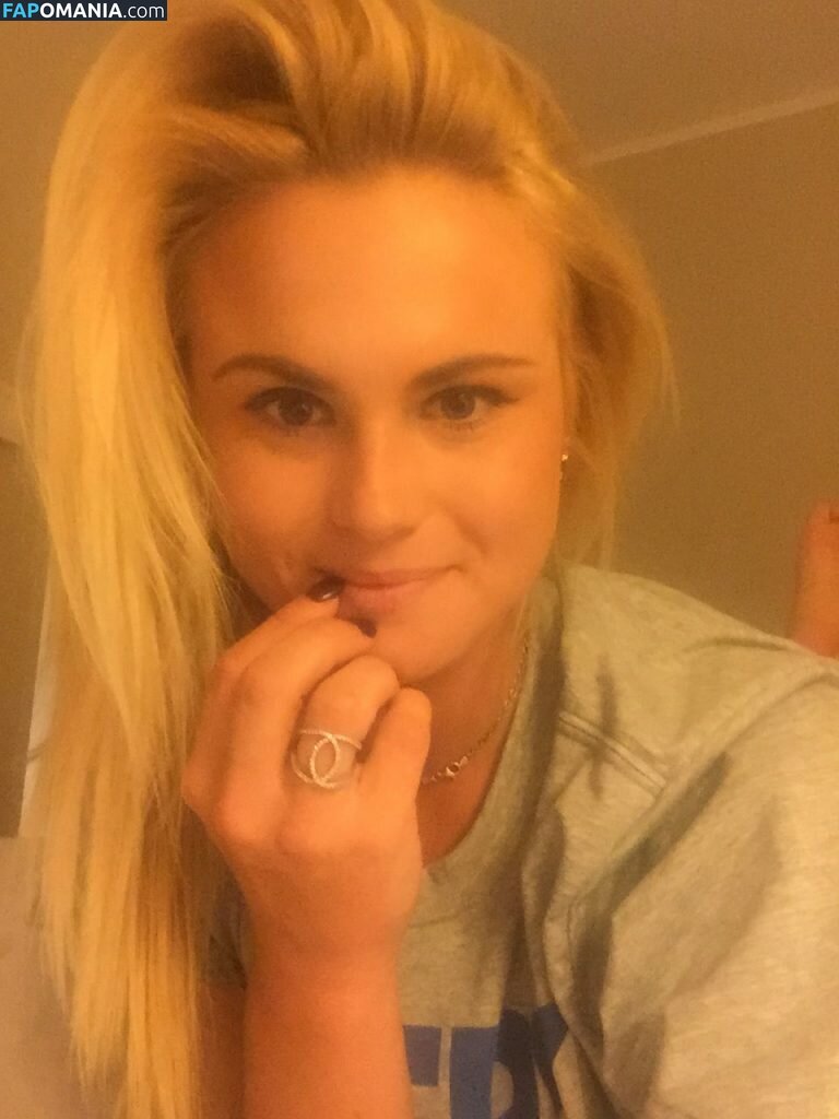 Carly Booth Nago Przeciekłe zdjęcie #47