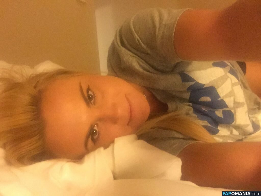 Carly Booth Nago Przeciekłe zdjęcie #50