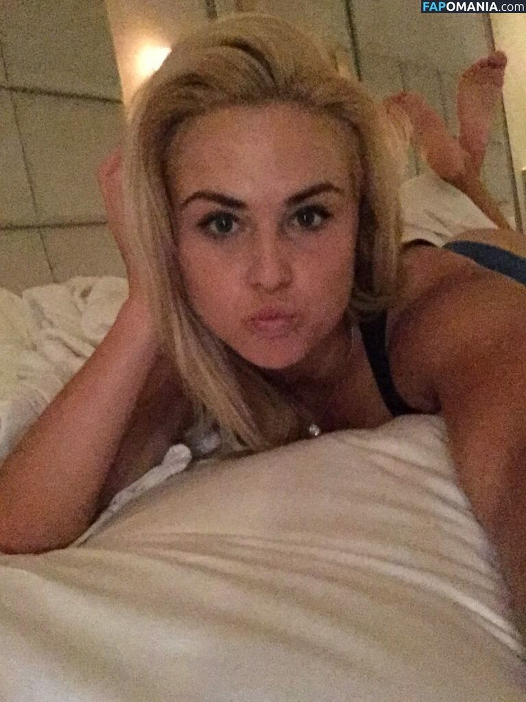 Carly Booth Nago Przeciekłe zdjęcie #87