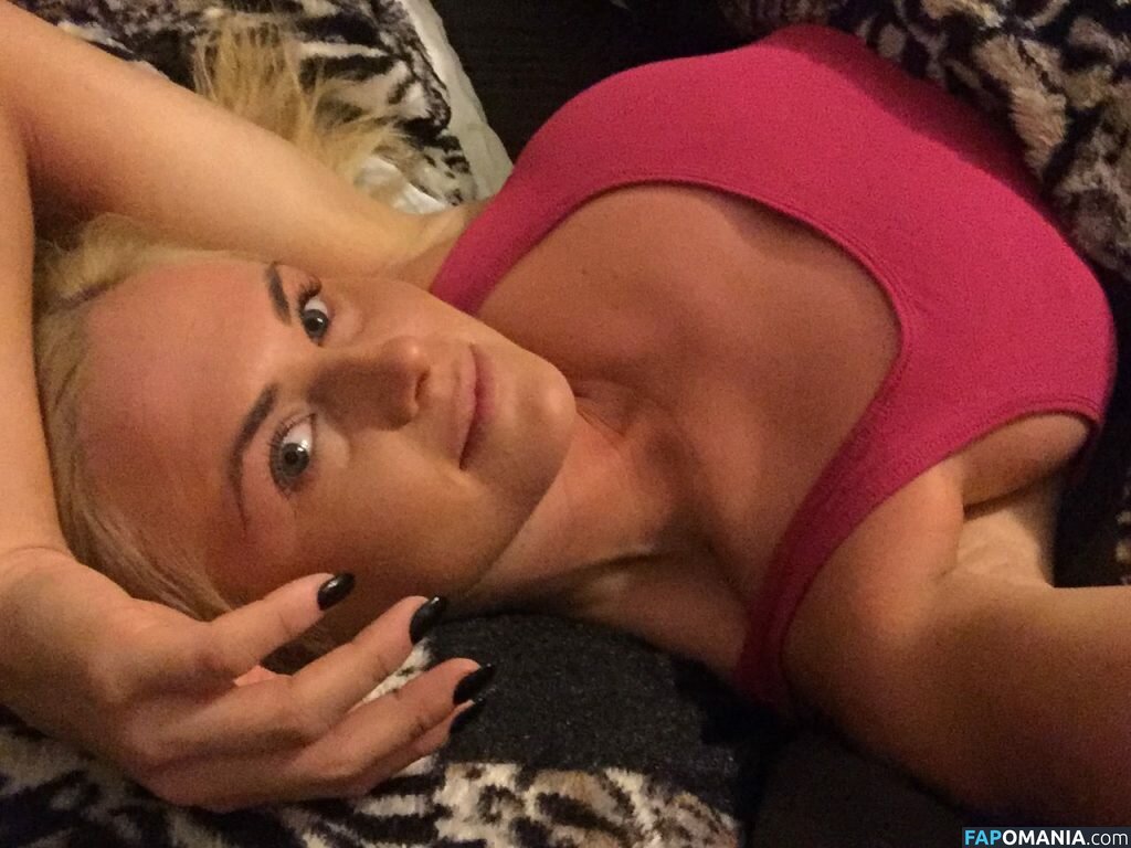 Carly Booth Nago Przeciekłe zdjęcie #91