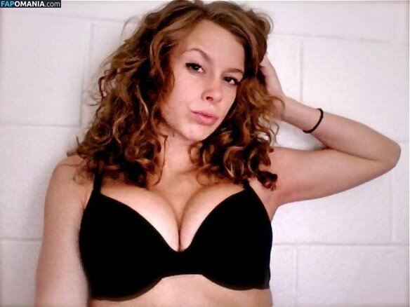 Carly Simmons Nago Przeciekłe zdjęcie #40