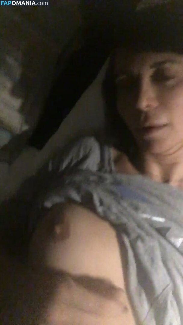 Catherine Bell Nago Przeciekłe zdjęcie #23