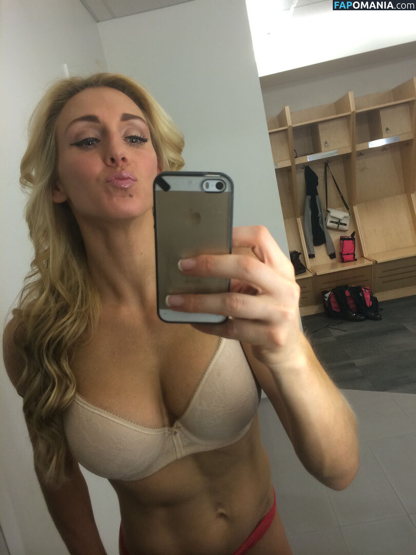 Charlotte Flair Nago Przeciekłe zdjęcie #13