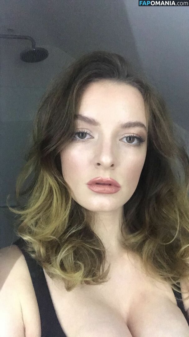 Dakota Blue Richards Nago Przeciekłe zdjęcie #7