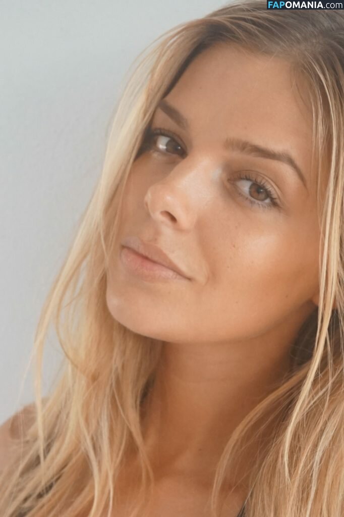 Danielle Knudson Nago Przeciekłe zdjęcie #27
