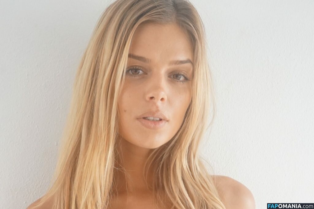 Danielle Knudson Nago Przeciekłe zdjęcie #118