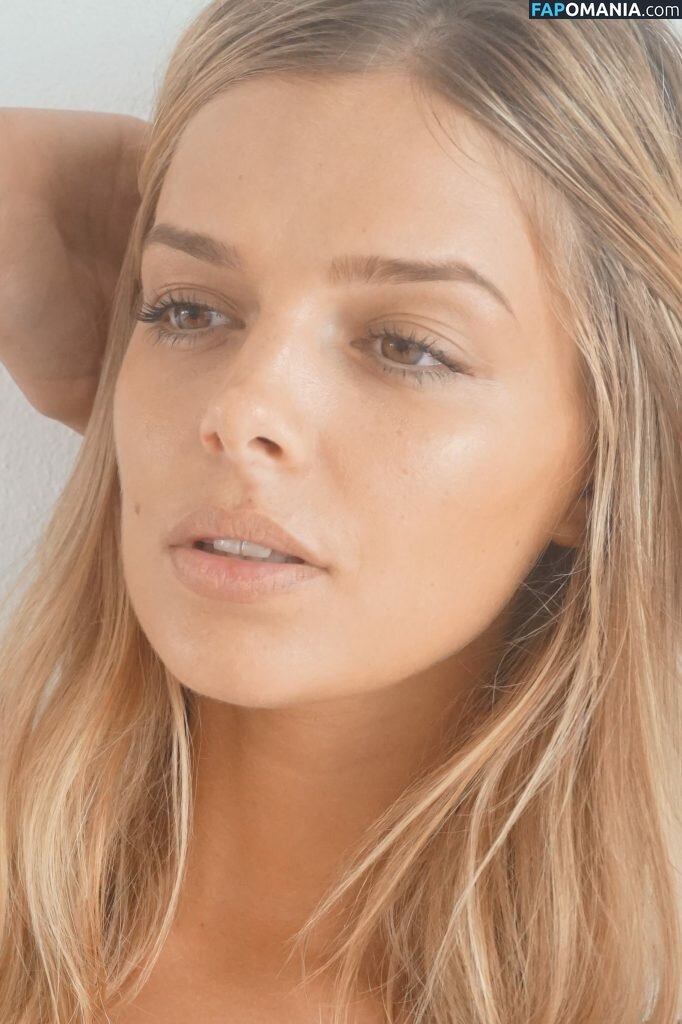 Danielle Knudson Nago Przeciekłe zdjęcie #134