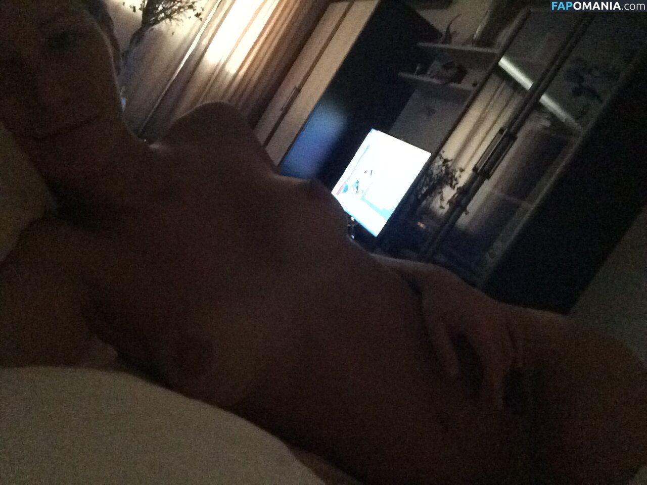 Darya Kustova Nago Przeciekłe zdjęcie #9